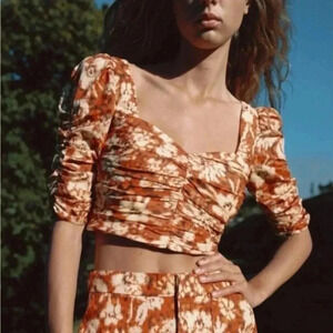 💕Zara Printed Drape Crop Top  Square Neck Orange Floral XS NWOT